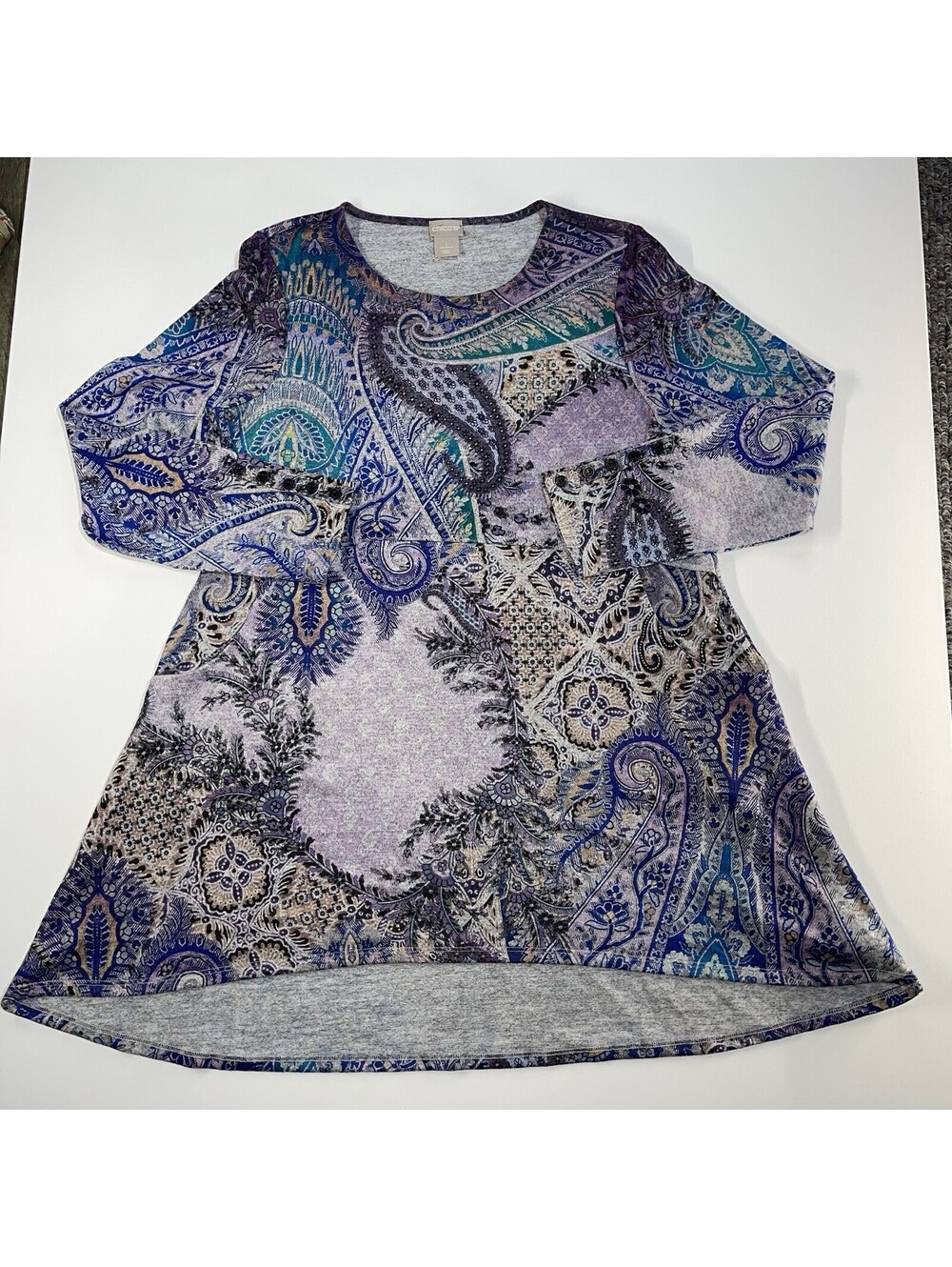 Chico's Purple Cool Paisley Button-Sleeve Tunic Shirt Sz 1 Med Asymmetrical Hemm